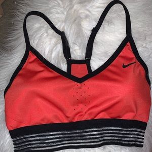 Nike dri-fit sports bra size small